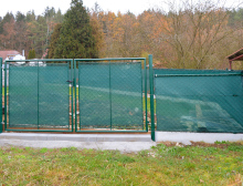 Montáž čtyřhranného pletiva a podhrabových desek – Šťáhlavy Montáž čtyřhranného pletiva a podhrabových desek – Šťáhlavy